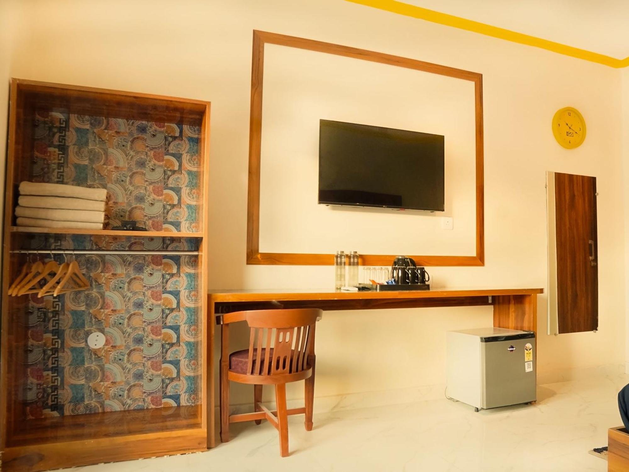 The Hosteller Rishikesh, Upper Tapovan Eksteriør bilde